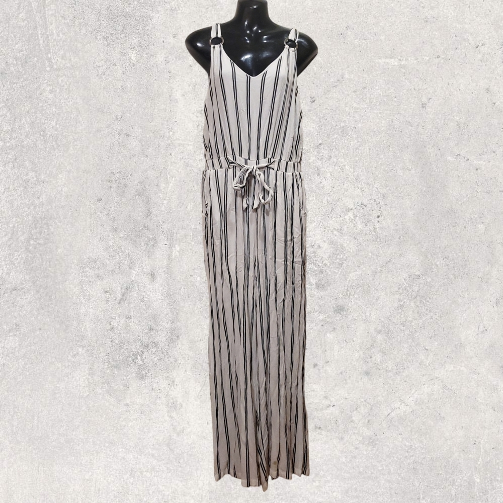 ARDENE - White with Navy Blue Pinstripe Jumpsuit